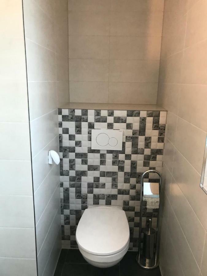 Pension Qmt Reutlingen Dış mekan fotoğraf